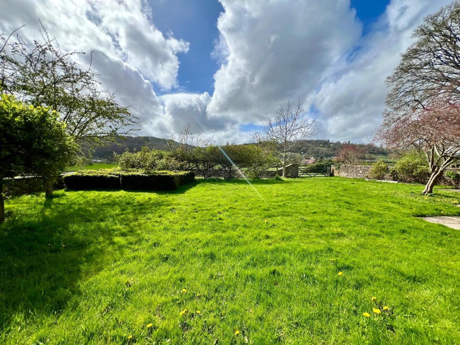 Abenhall Cottages Mitcheldean Екстериор снимка